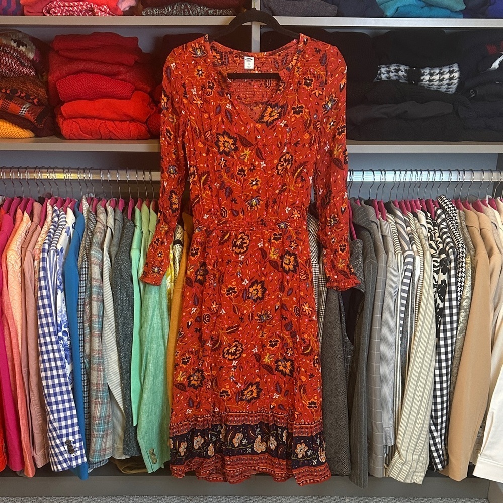 Old Navy orange/brown print long sleeve v neck smocked midi dress size XS